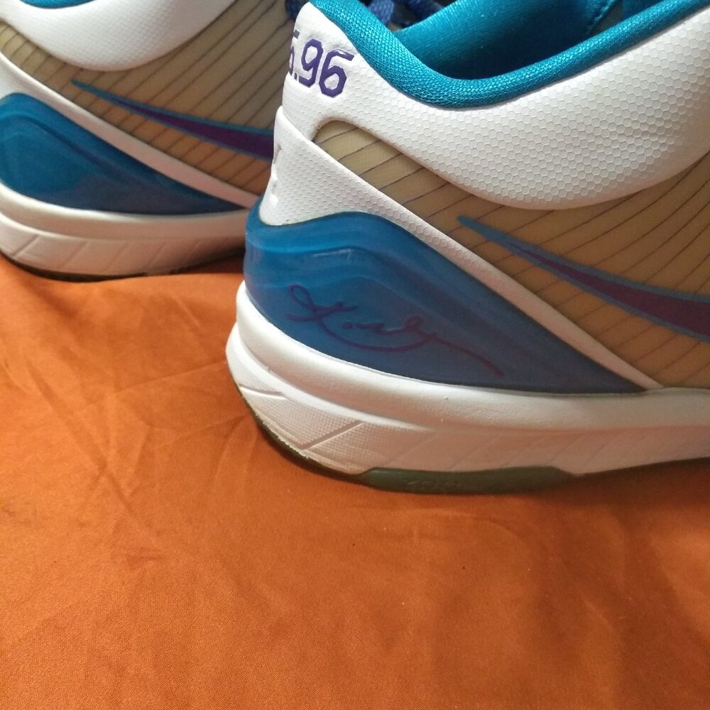 Kobe Draft day Protro 4 Hornets Men's Nikes - Picture 3 of 3